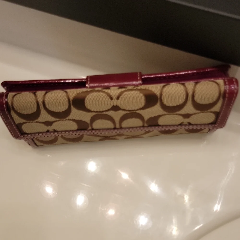 Coach Brown and Burgundy/Pink Wallet Signature Collection - Picture 10 of 14